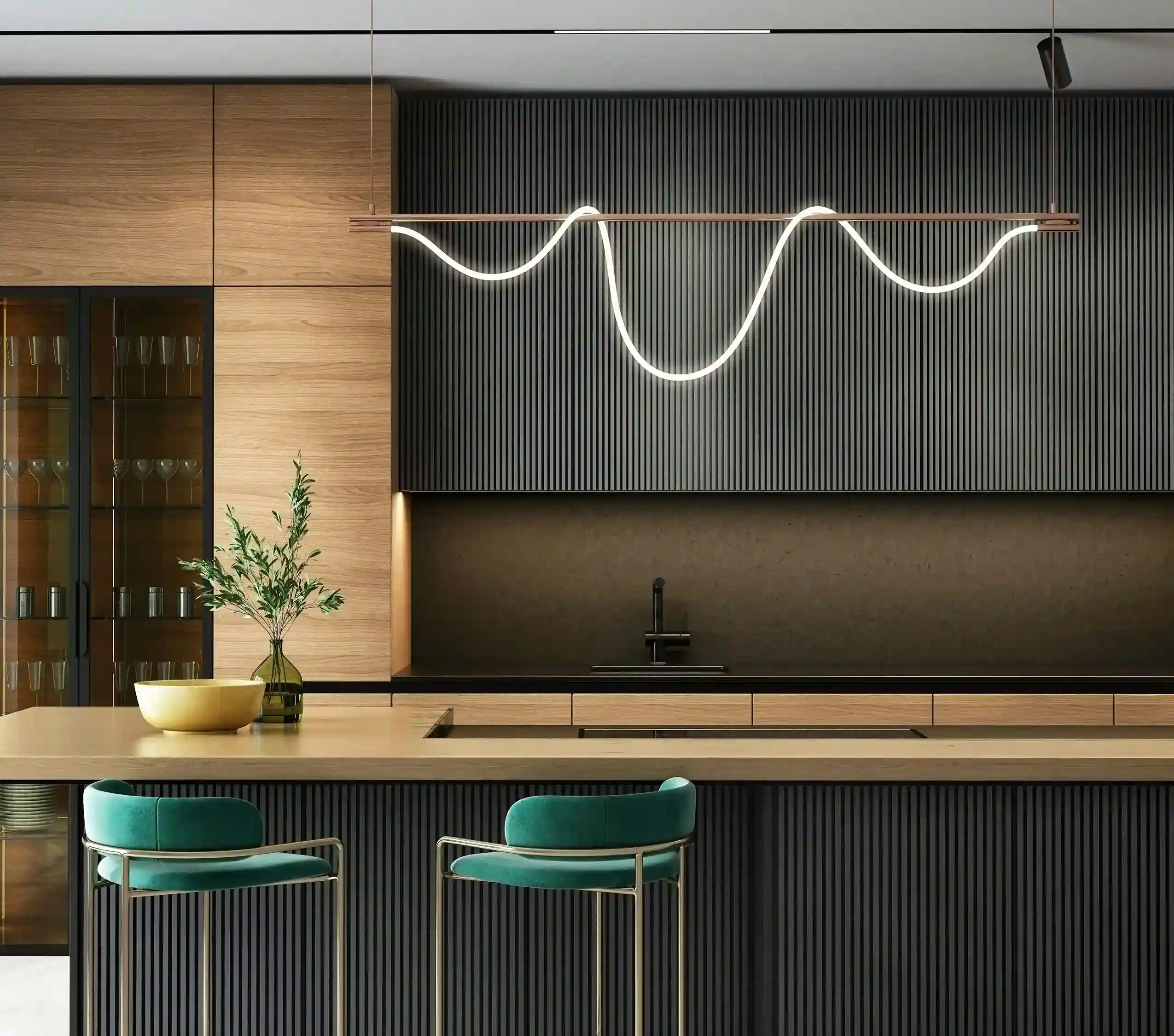 Cucina prima del restyling: mobili vecchi con ante in laminato beige